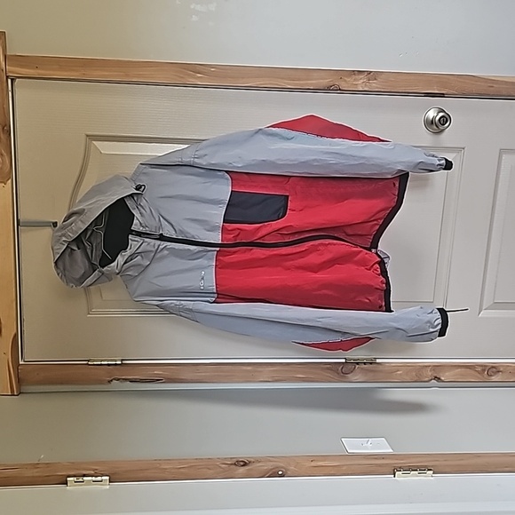 Columbia Rain Jacket missing size tag. Size Medium red, gray & black - Picture 1 of 9